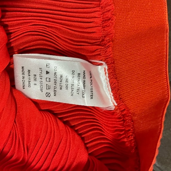 Vibrant Red and Orange Pleated Wide Leg Pants - Picture 4 of 5